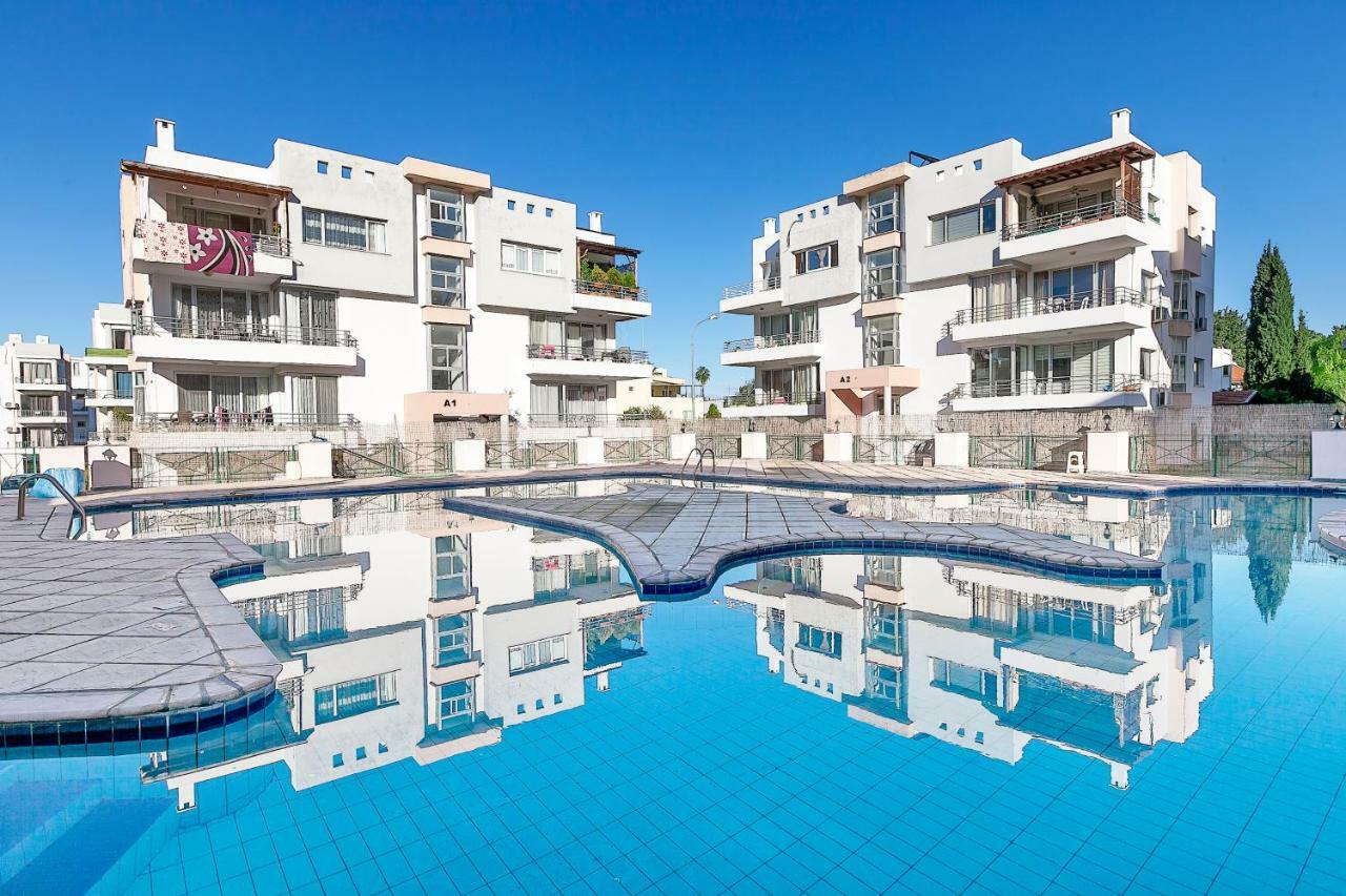 Rix Sunny Apartments Kyrenia  Exteriör bild